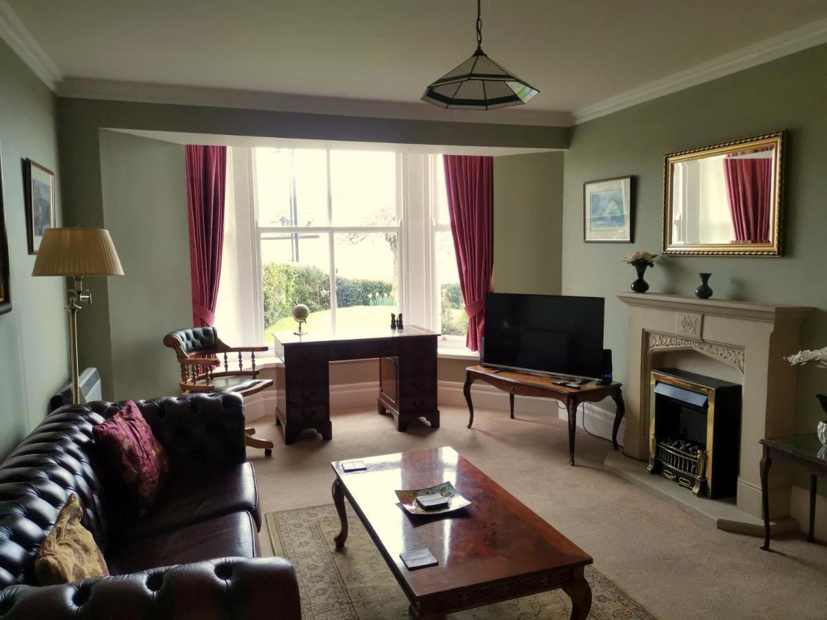 Crown Hill, Grange Over Sands Экстерьер фото